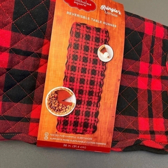 St. Nicholas Square Buffalo Check Set - Picture 6 of 9